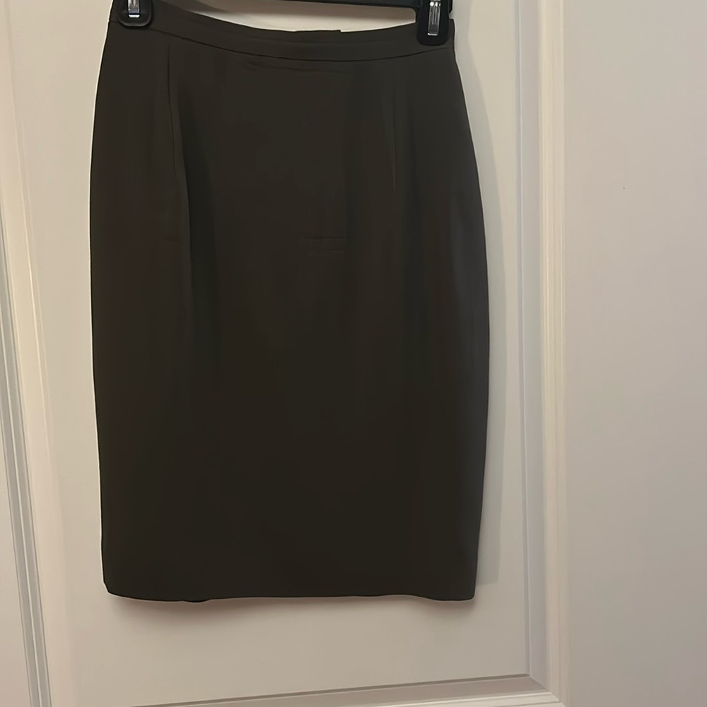 Gruppo Americano 4P olive green skirt